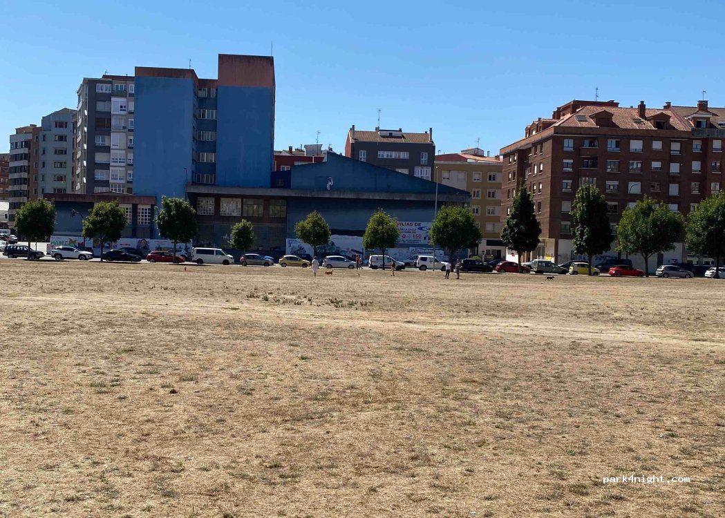(33207) Gijón - 11 Calle Sanz Crespo — foto