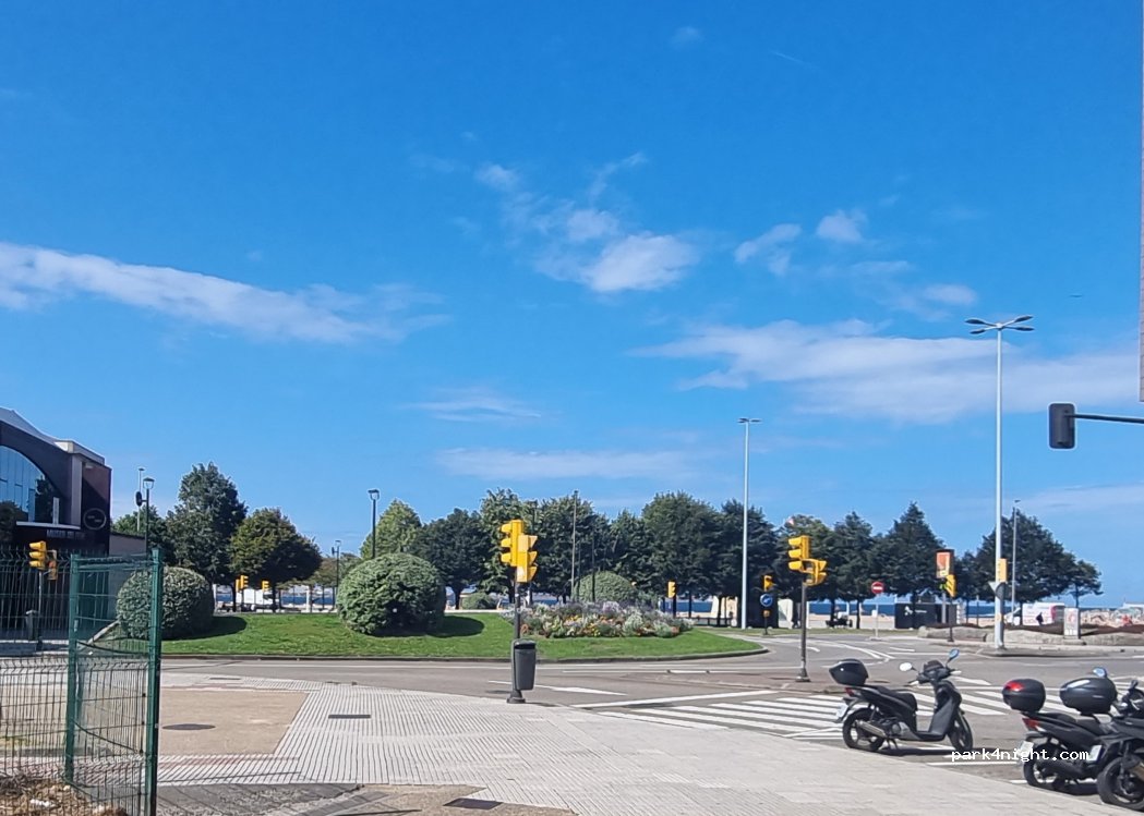 (33207) Gijón - 11 Calle Sanz Crespo — foto 3