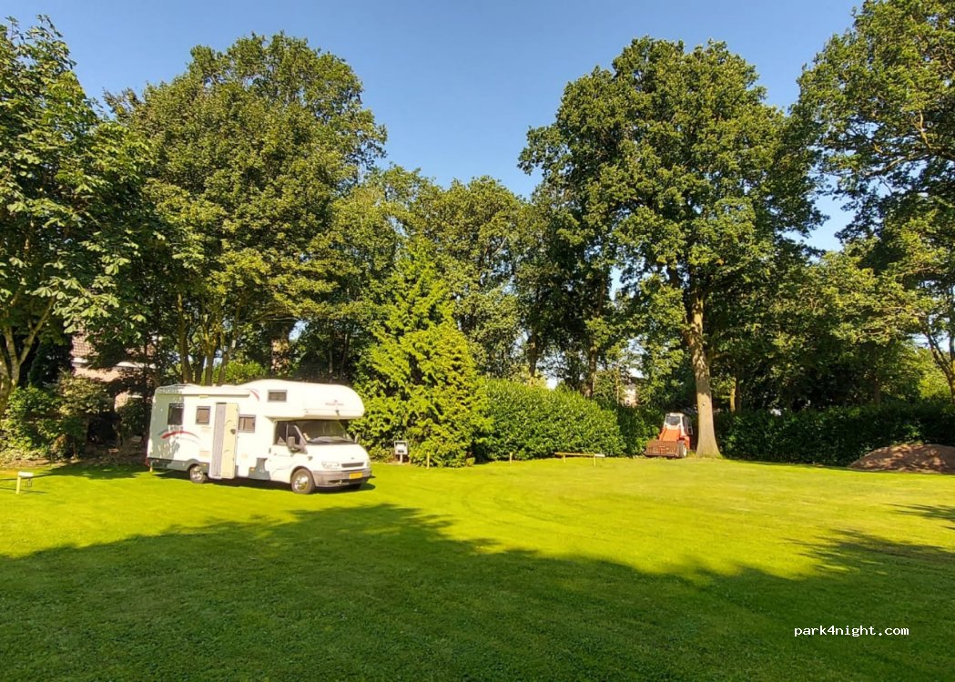Camperplaats De Oude Huifkar — foto