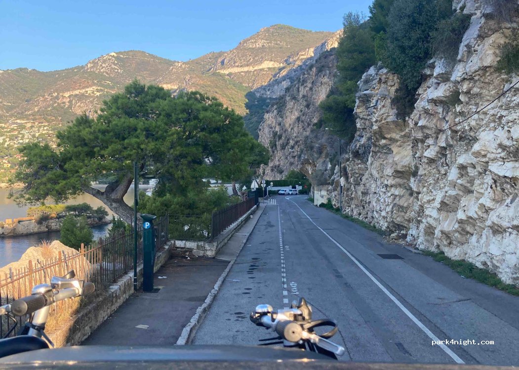 (06360) Èze - 508 Avenue Raymond Poincaré — foto
