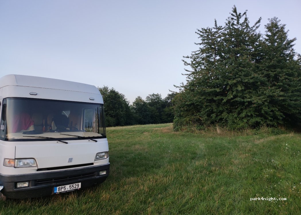 (281 67) Stříbrná Skalice - osada Čapík — foto 2