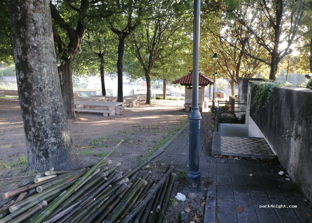 (4770) Cruz - 480 Largo Senhor dos Aflitos — foto