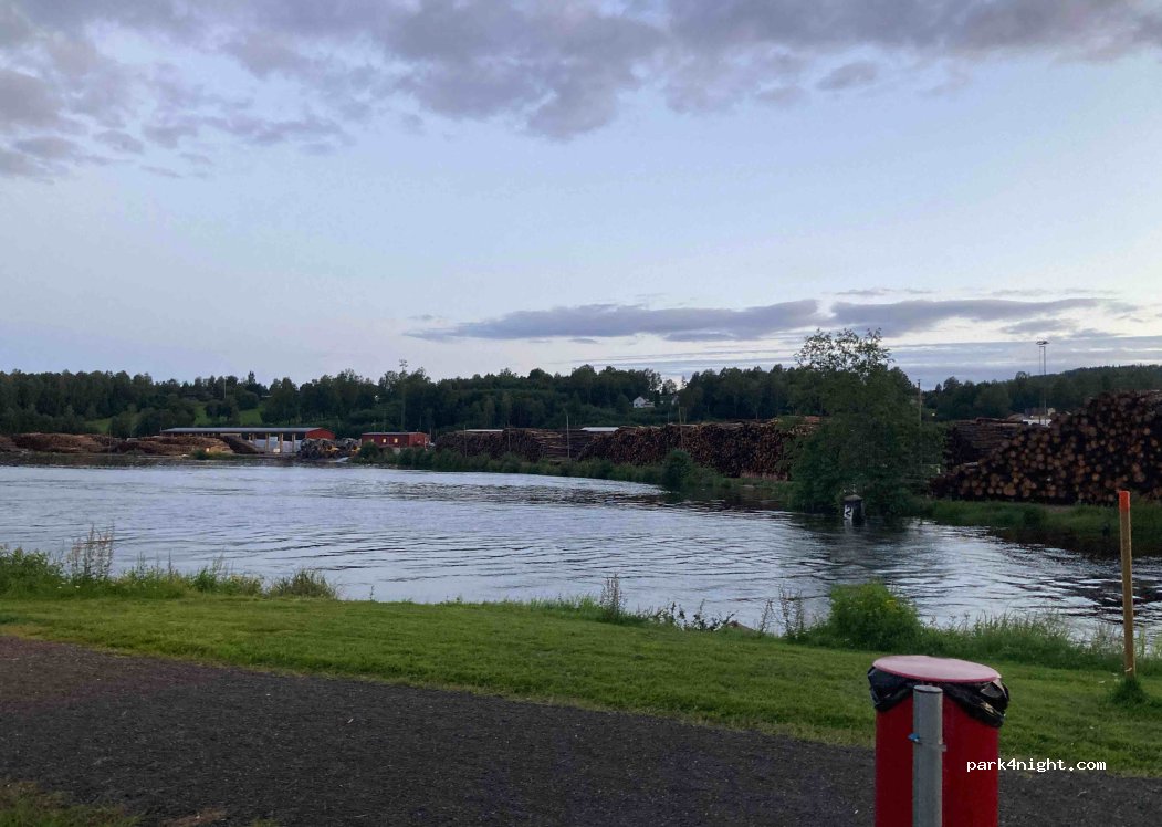 (685 30) Torsby - 685 3 Holländergatan — foto 2