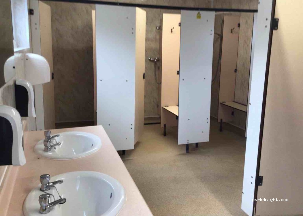 Huntick Farm Caravan Park — foto 2