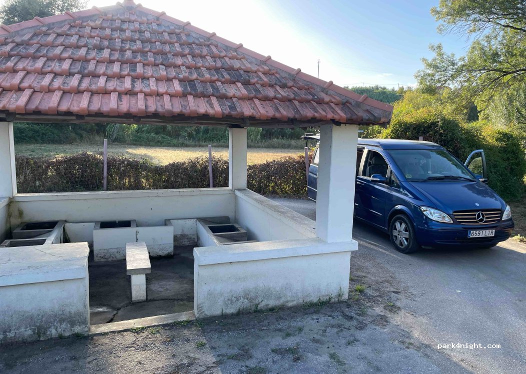 (2440) Golpilheira - 75 Rua de Leiria — foto