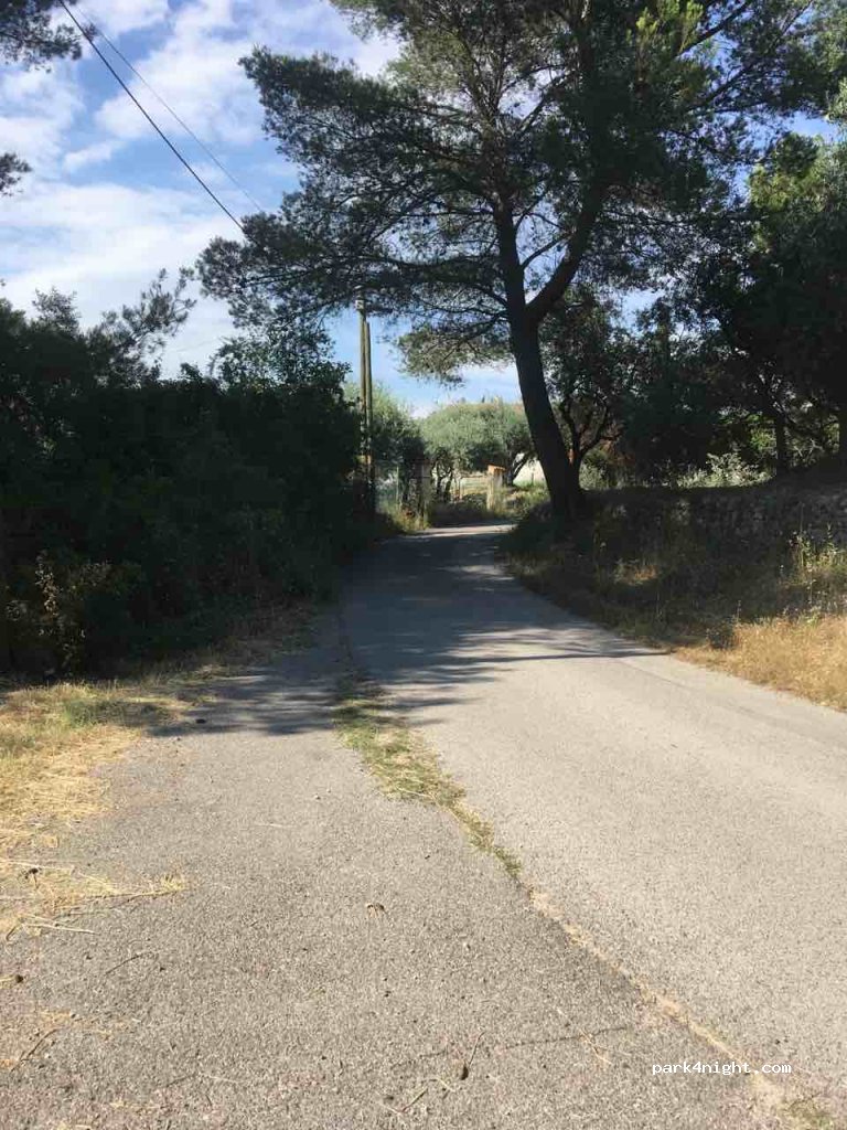 (13122) Ventabren - 1106 Chemin de Cassade — foto 4