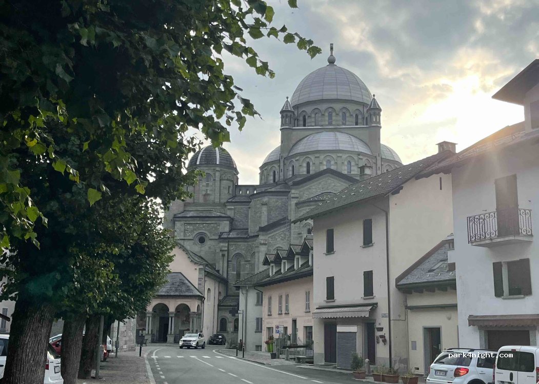 (28856) Re - 8 Piazza Monsignor Peretti — foto 2