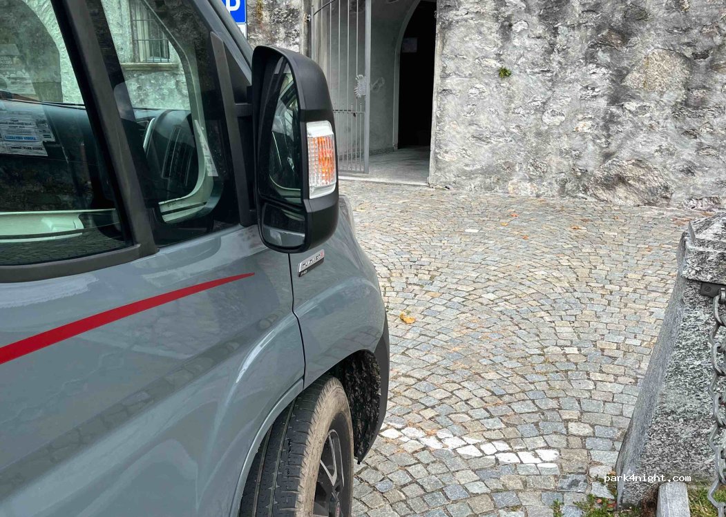(28856) Re - 8 Piazza Monsignor Peretti — foto 3