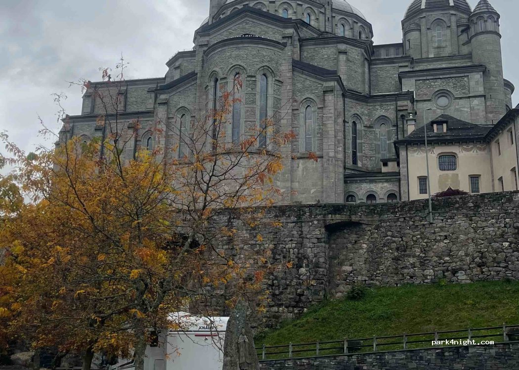 (28856) Re - 8 Piazza Monsignor Peretti — foto 4