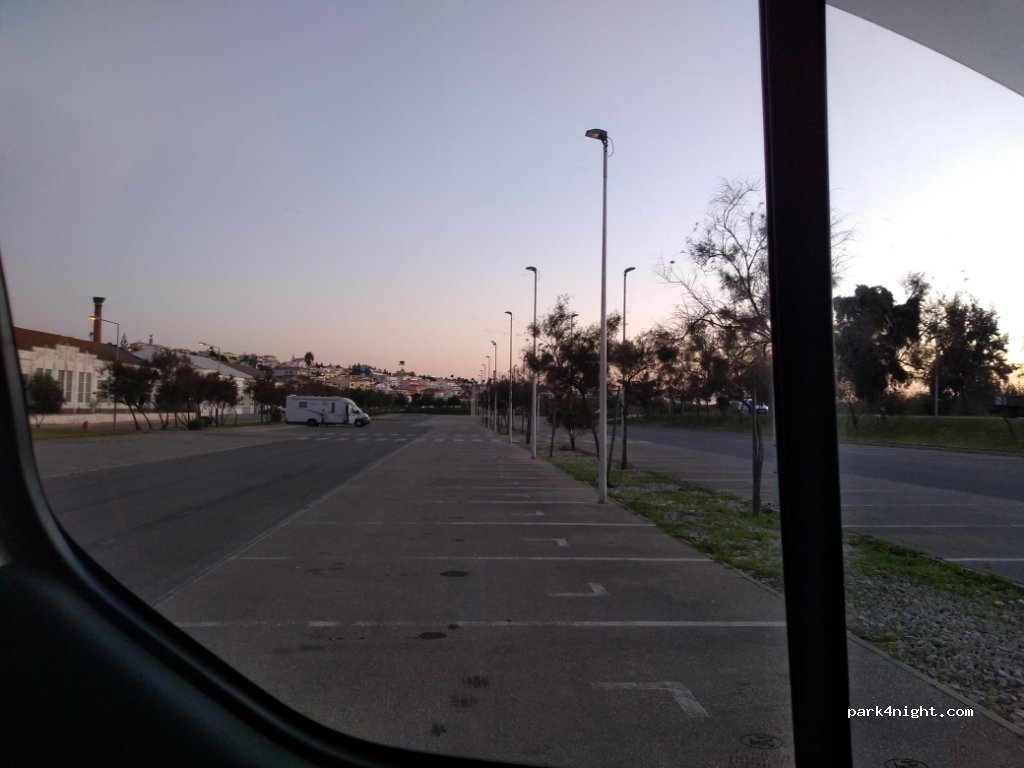 (8400) Ferragudo - 15 Rua Infante Dom Henrique — foto 2
