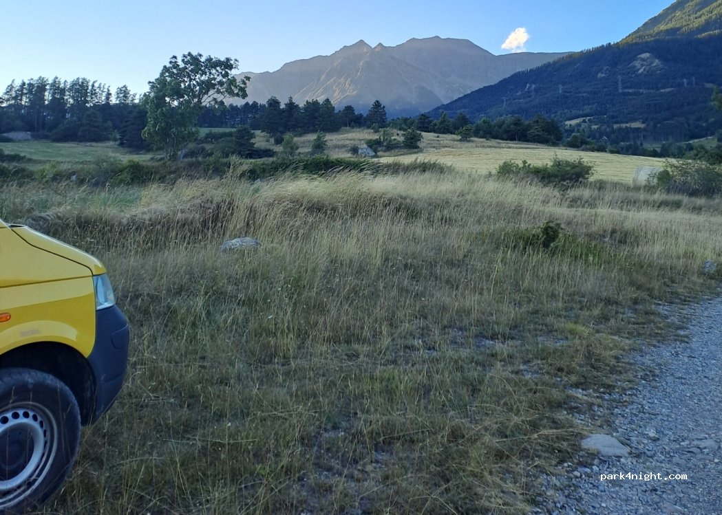(05200) Puy-Sanières - — foto
