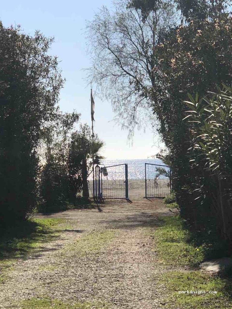 Camping Mani Beach — foto