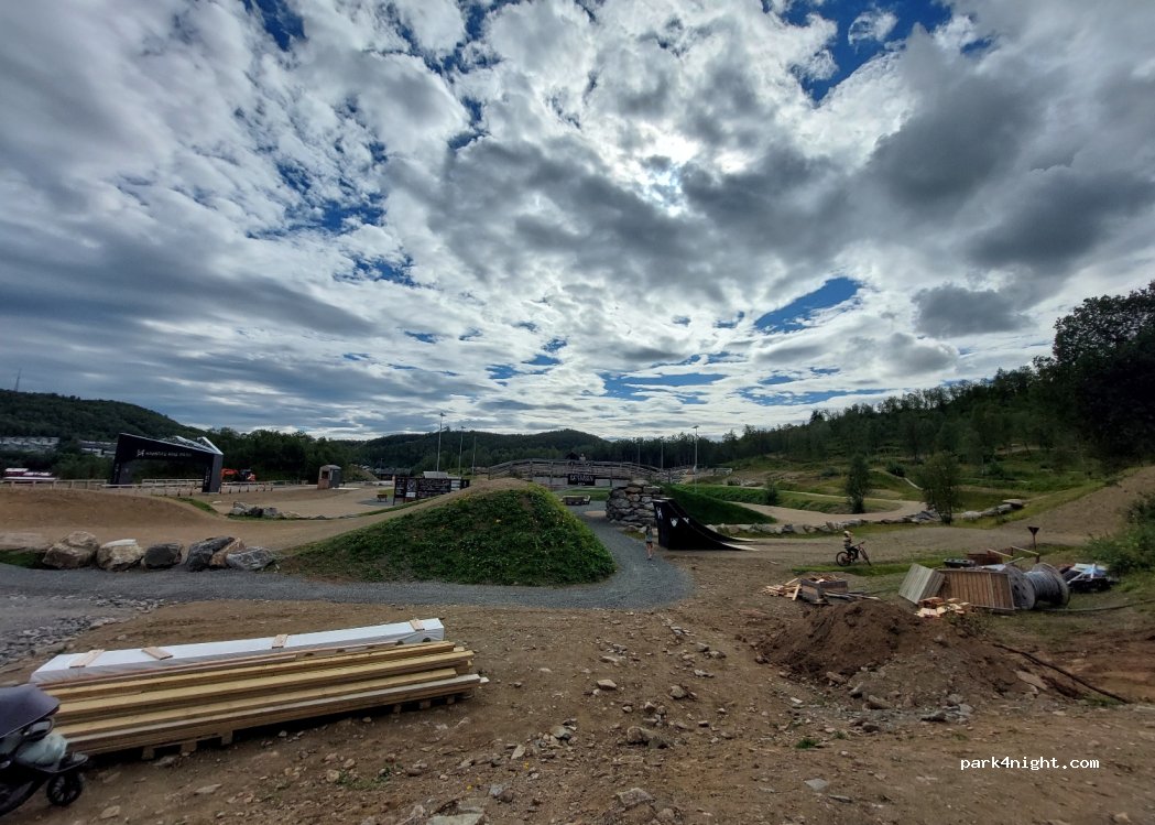 (9403) Harstad - 19 Blokkebærveien — foto