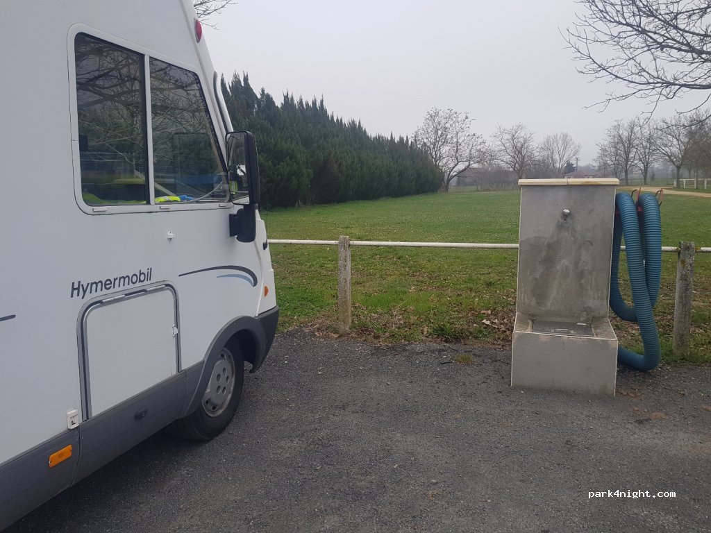 (81350) Valderiès - 3 Place de la Mairie — foto