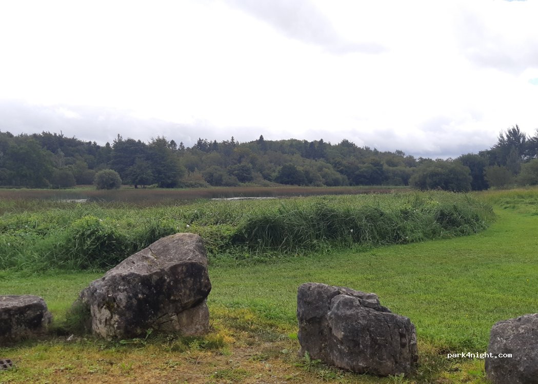 (V94 KP8H) Cottage - Unnamed Road — foto