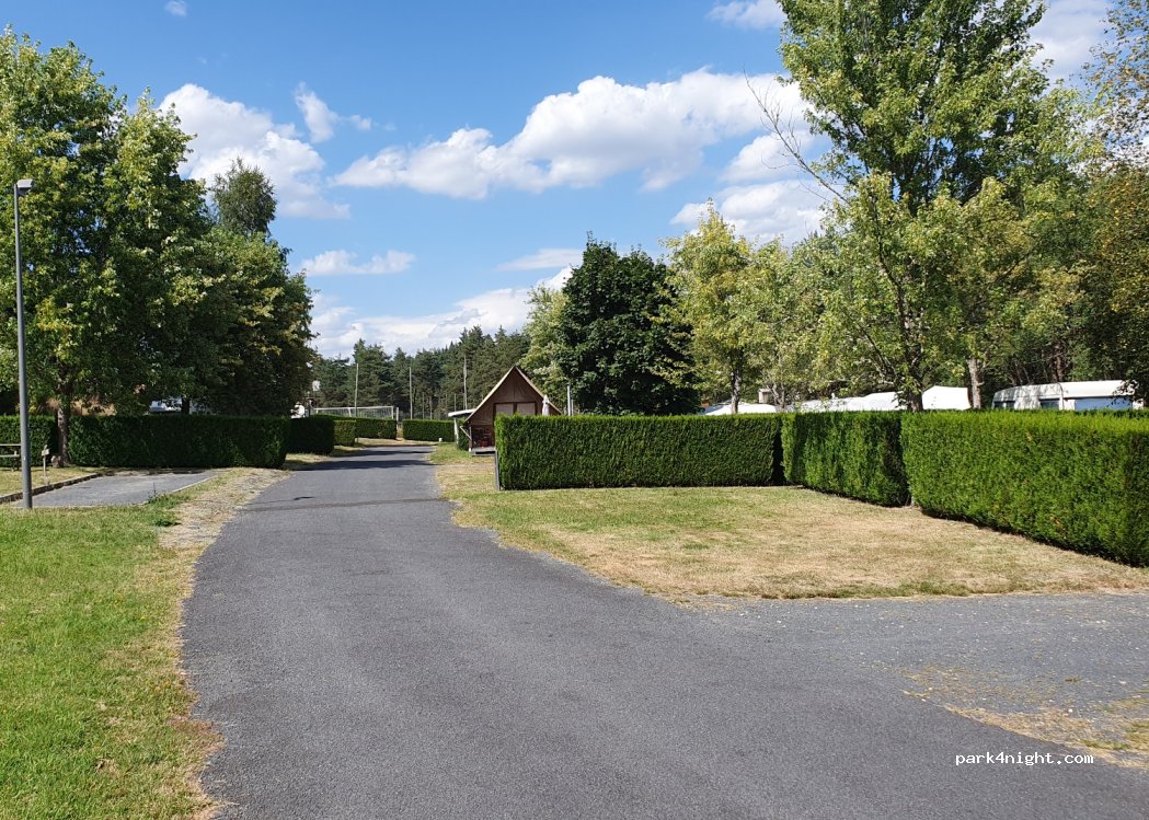 Camping Municipal de Sauvessanges - LE BANDIER — foto 3