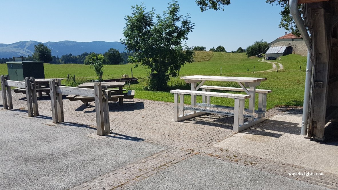 (39310) Les Molunes - Vers la Vie Neuve — foto