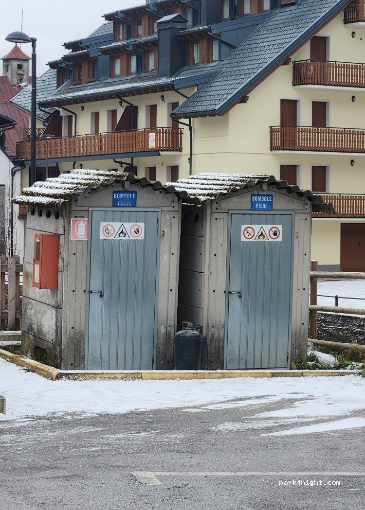 (33018) Tarvisio - 8-10 Via Officine — foto