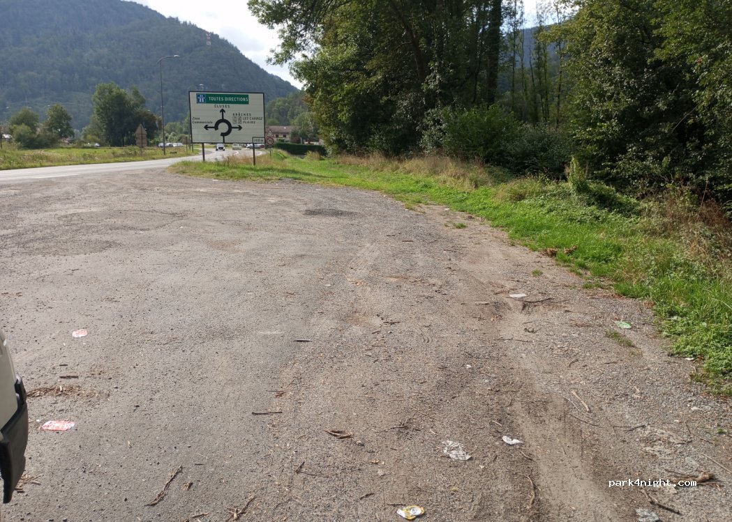 (74300) Magland - Rue nationale — foto
