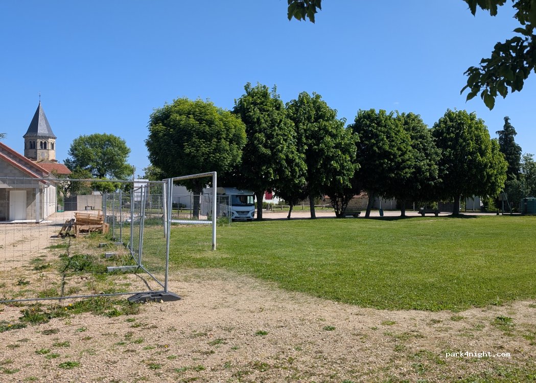(03800) Biozat - 1 Rue de la Mairie — foto 4