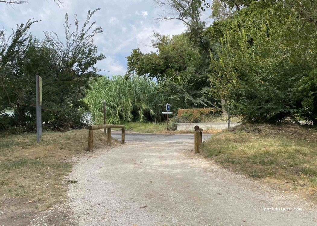 (84700) Sorgues - 2648 Chemin Ile d'Oiselay — foto 2