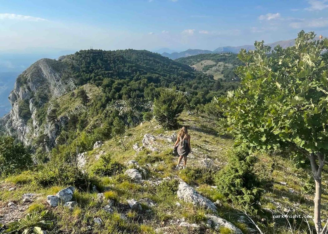 (1501) Kruje - Rruga e Malit — foto