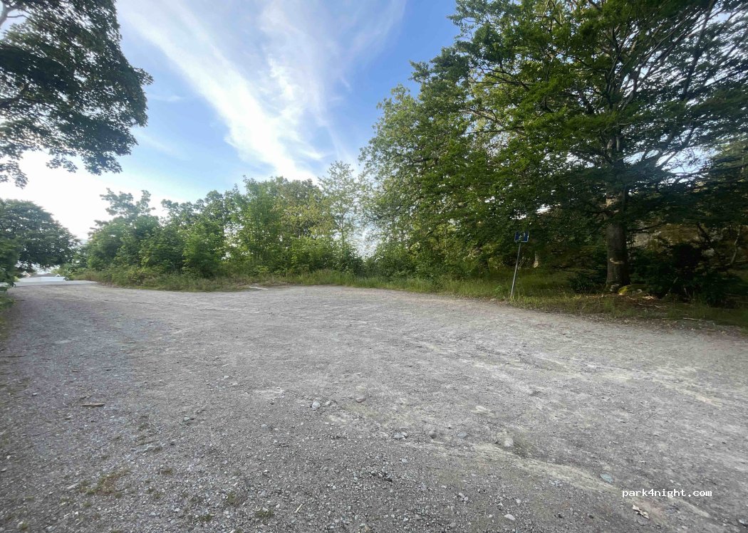 (372 36) Ronneby - 28 Bålebrovägen — foto