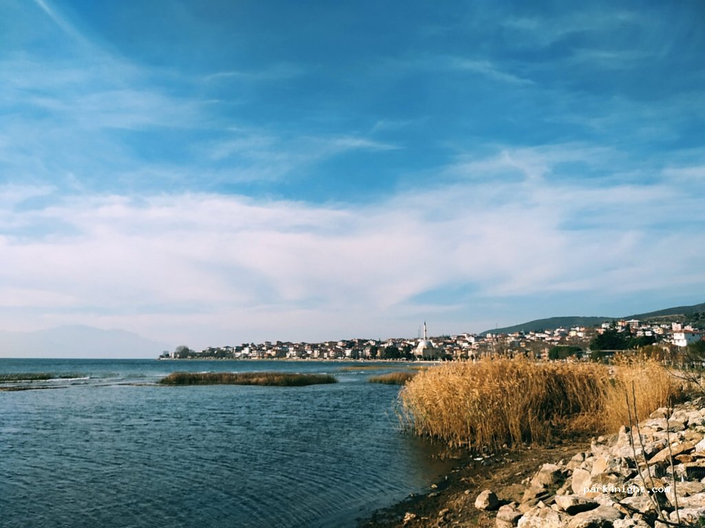 (16860) Iznik - İznik Orhangazi Yolu — foto
