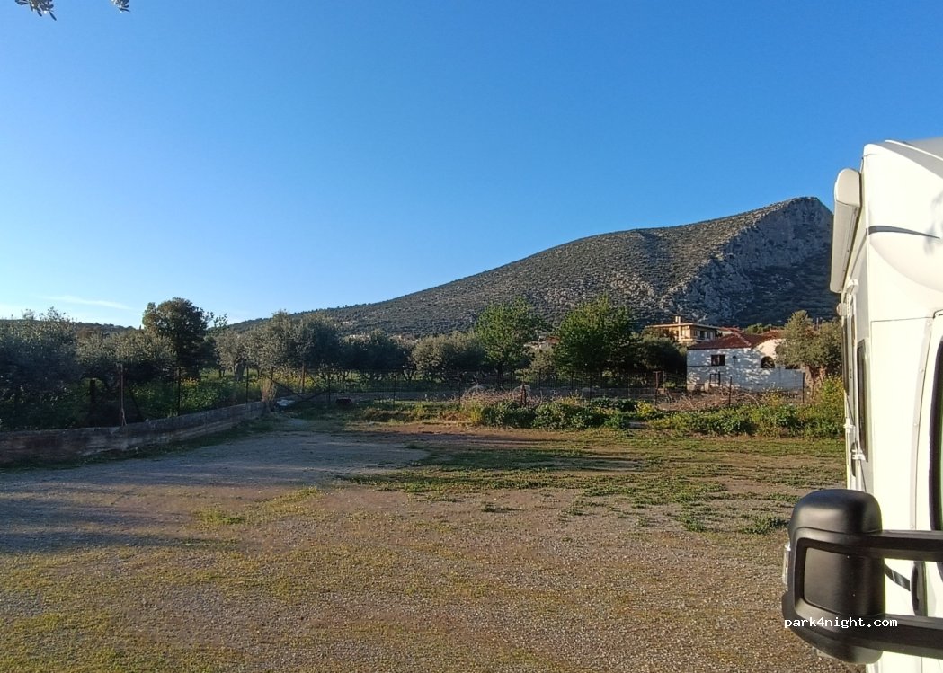 (230 60) Niata - Eparchiaki Odos Apideon-Leonidiou — foto 2