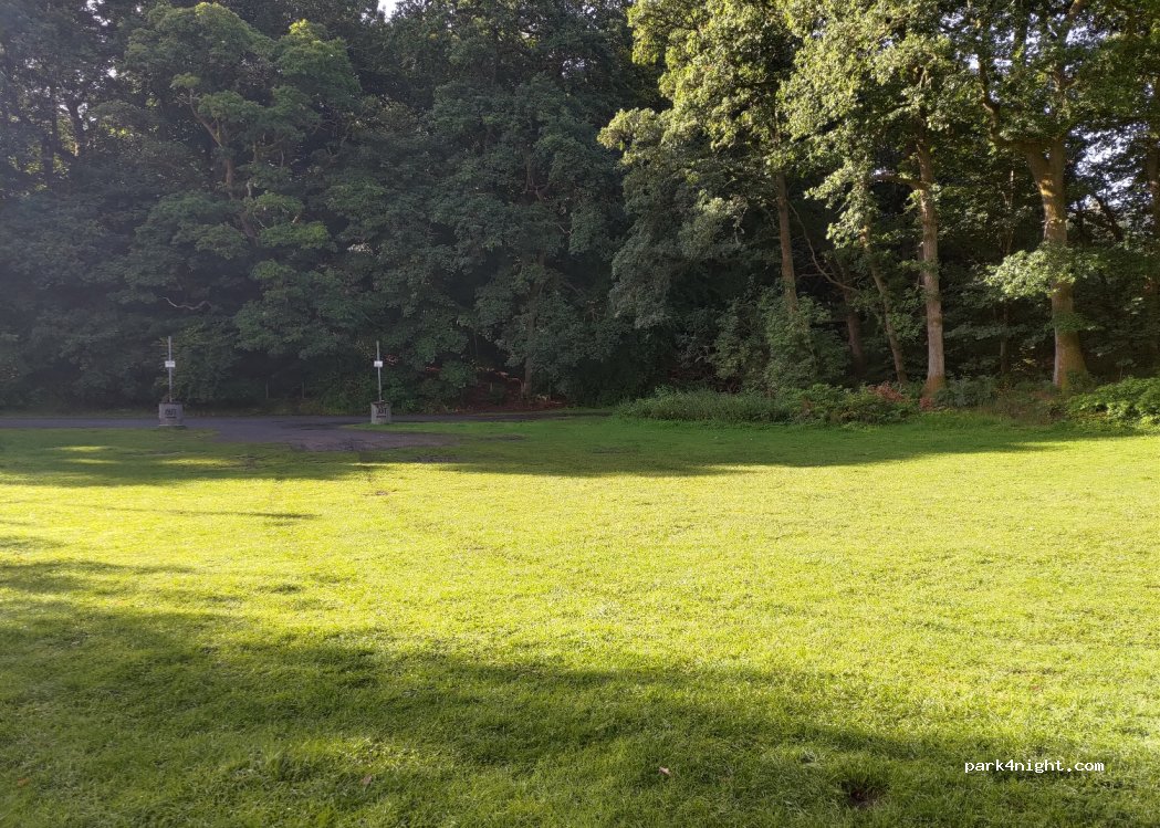 (PH16 5AP) Pitlochry - Armoury Road — foto