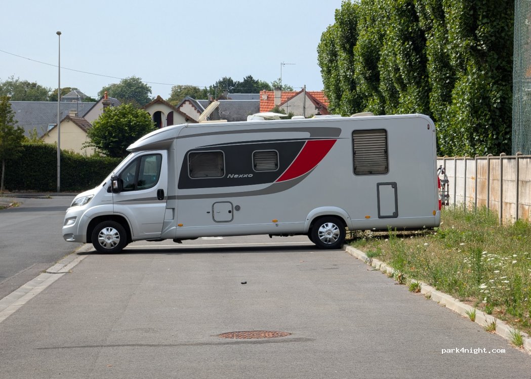 (14390) Cabourg - 66 Rue Galileo Galilée — foto