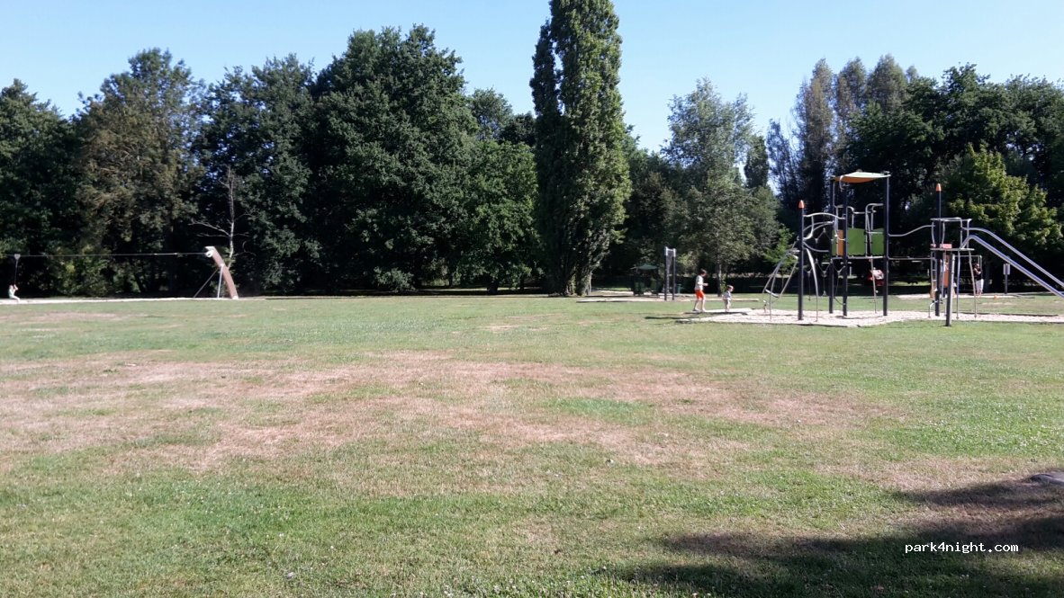 (79200) Parthenay - 26 Boulevard Georges Clemenceau — foto 2