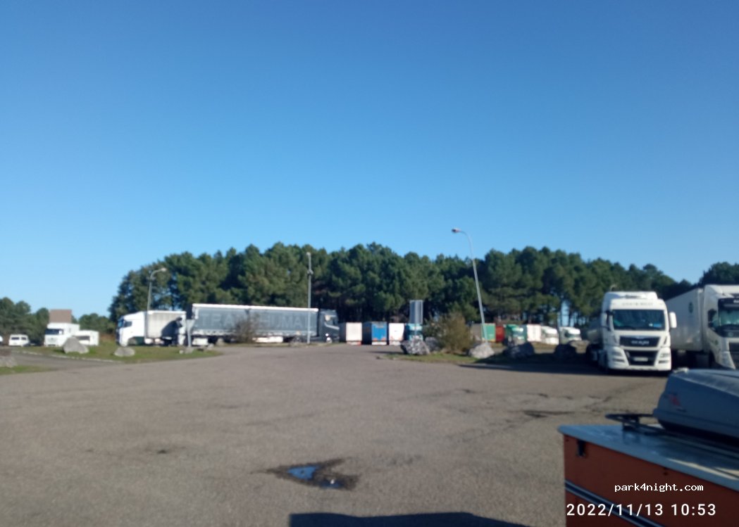 (40260) Castets - 476 Rue du Centre Routier — foto 3