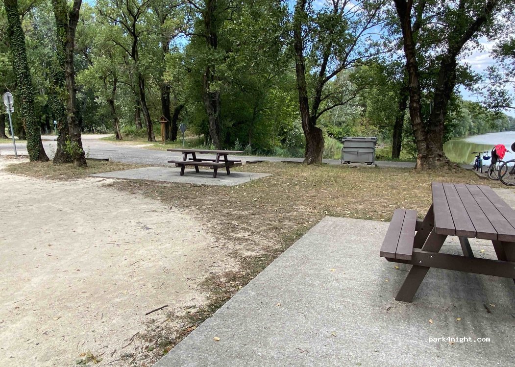 (06620) Cruas - Rte des Serres — foto 2