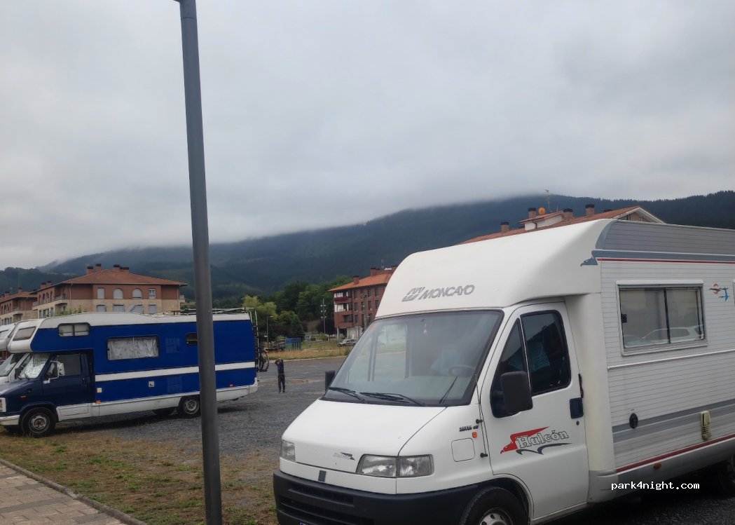 (48410) Orozko - 8A Gorbeia Kalea — foto