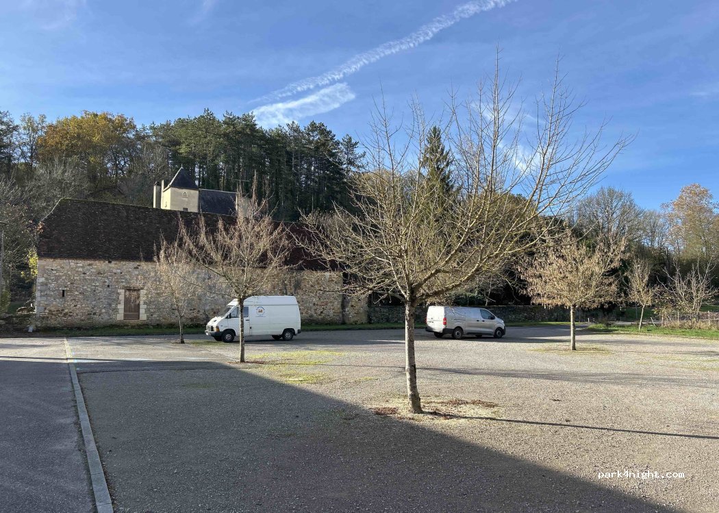(46300) Le Vigan - 332 Rue des Chanoines — foto