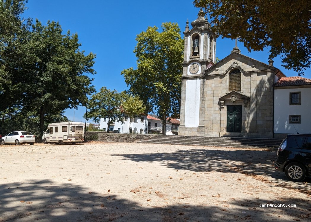(4810) Guimarães - 36 Rua de Dona Mafalda — foto 2