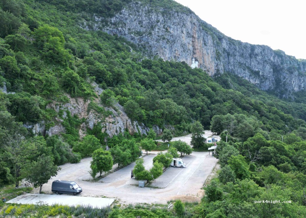 () manastira Ostrog - Unnamed Road — foto 2