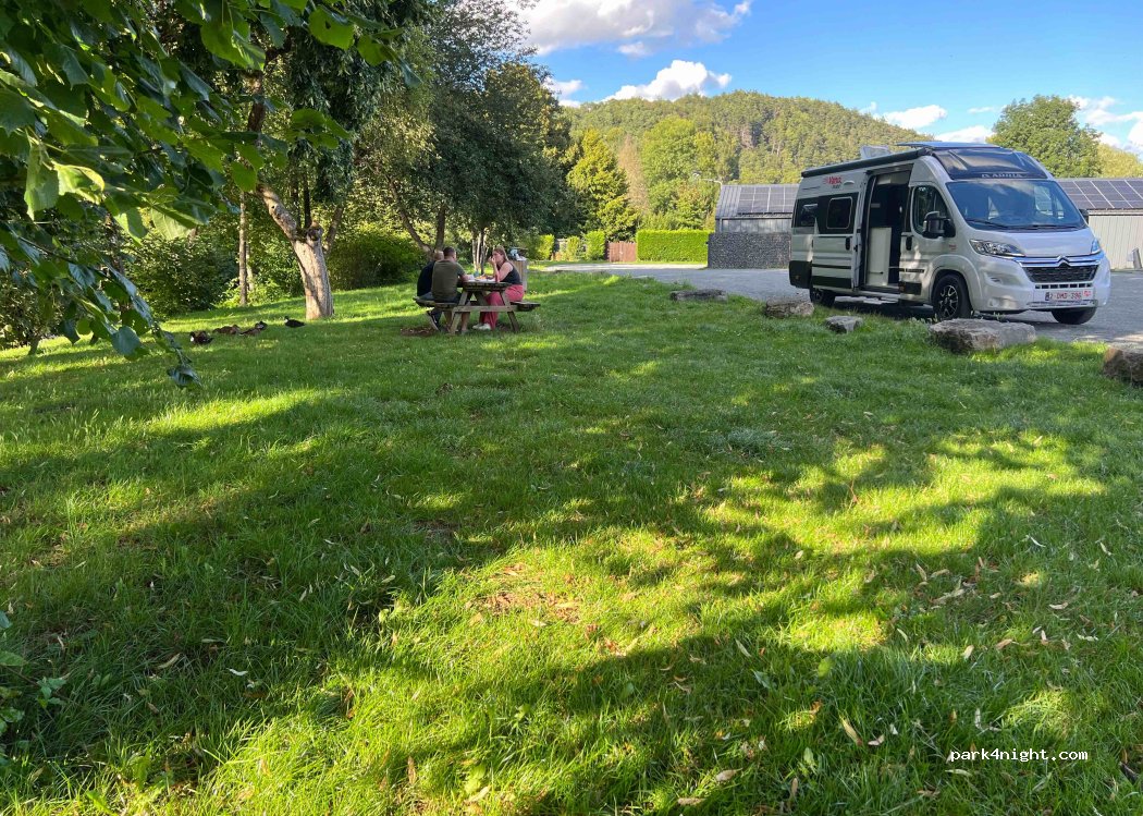 (5670) Viroinval - 6 Route de Néviau — foto 2