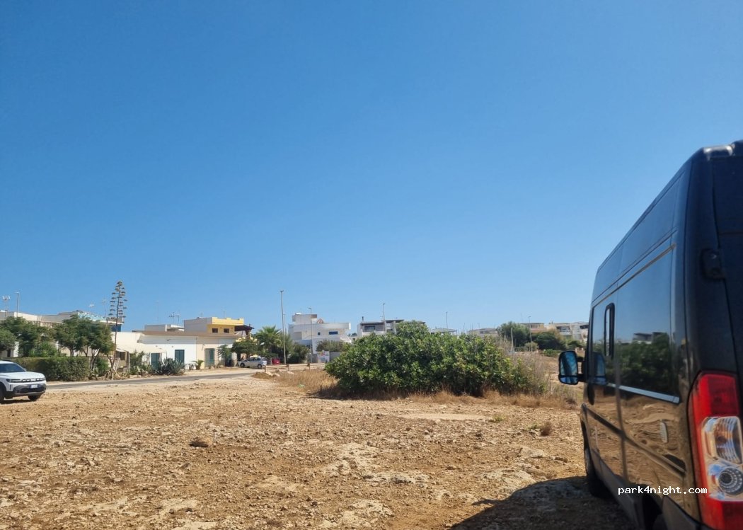 (73059) Torre San Giovanni - 1 Via Eroi del Mare — foto 2