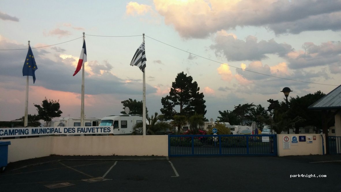 Camping municipal Les Fauvettes — foto
