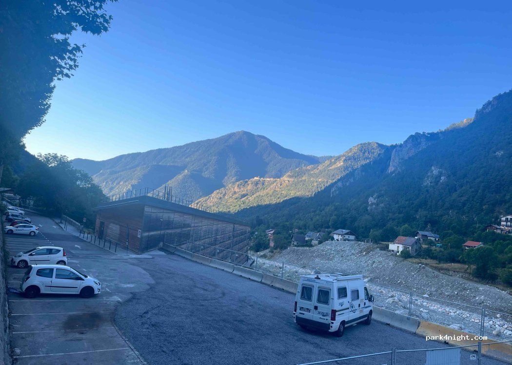 (06450) Saint-Martin-Vésubie - 167 Allée du Docteur Fulconis — foto