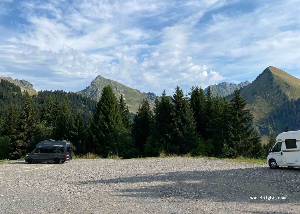 (74440) Taninges - 1747 Route de chevaly — foto 2