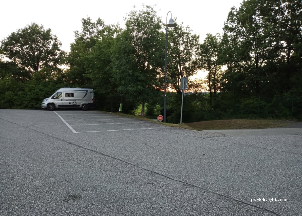 (91487) Vestenbergsgreuth - 3 Am Sportplatz — foto