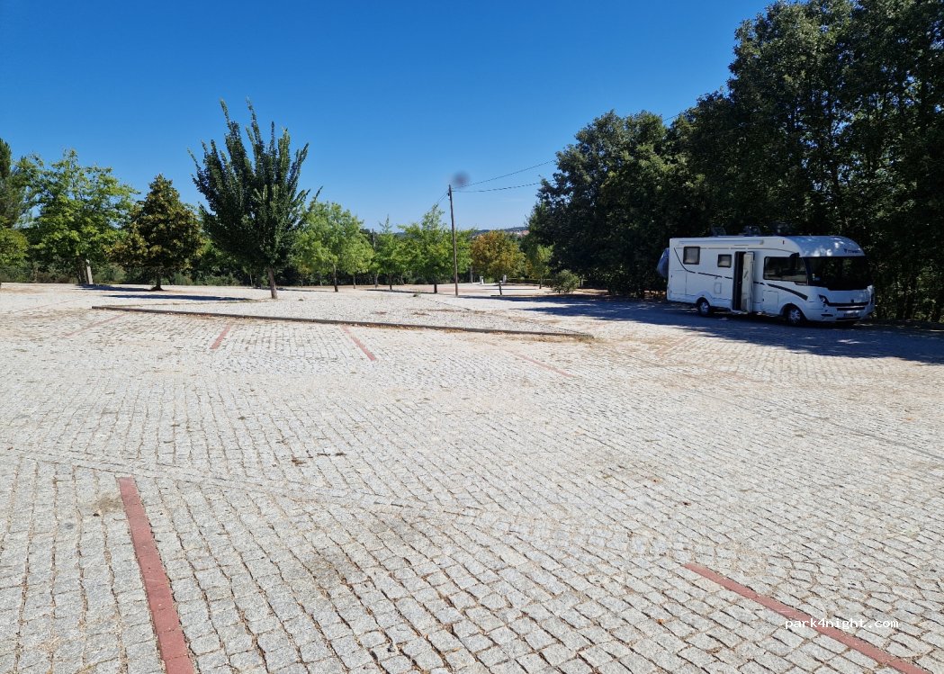 (6320) Aldeia de Santo António - — foto 2