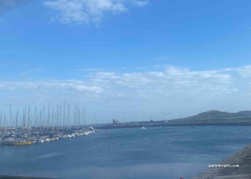 (D13 A215) Binn Éadair - 4 East Pier — foto
