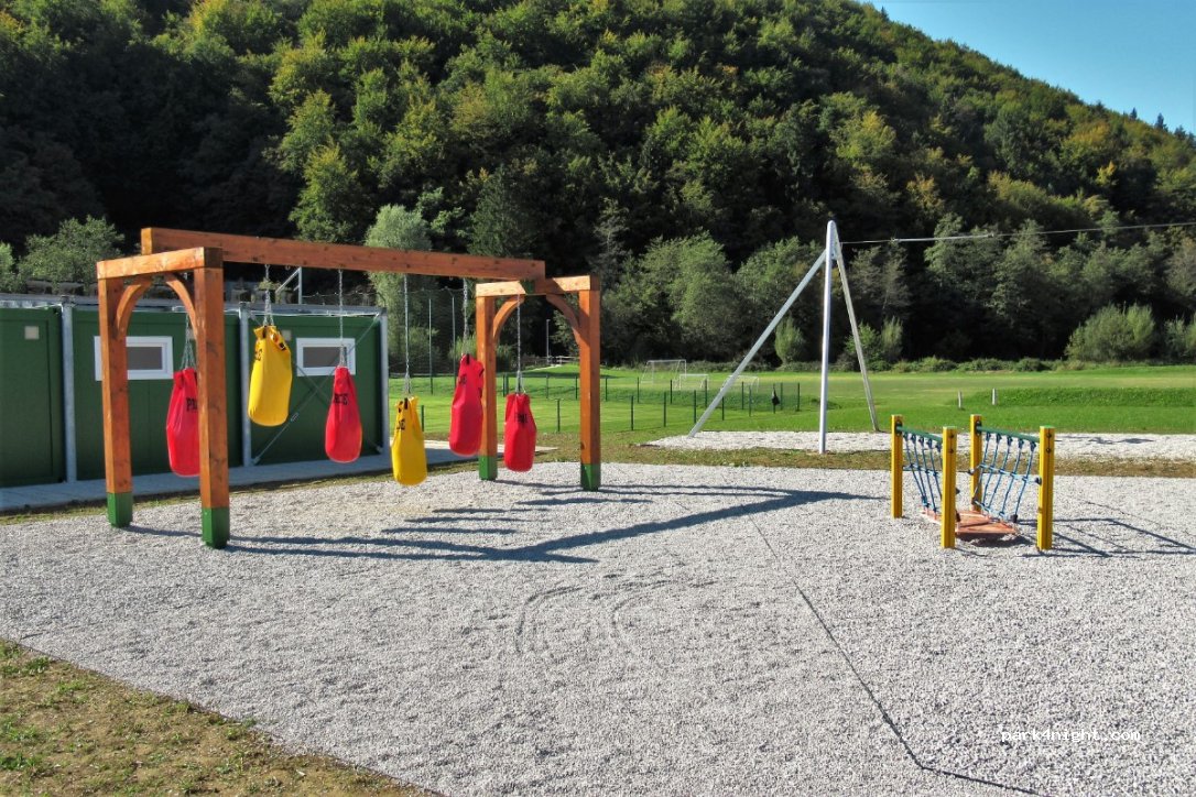 (8233) Mirna - 14 Cesta na Fužine — foto 3