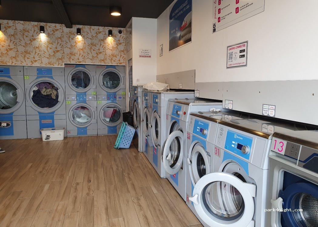 (29800) Landerneau - 34 Rue Hervé de Guébriant — foto 2