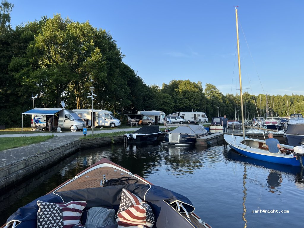 Allround Watersport Meerwijck - Bij de jachthaven — foto 3
