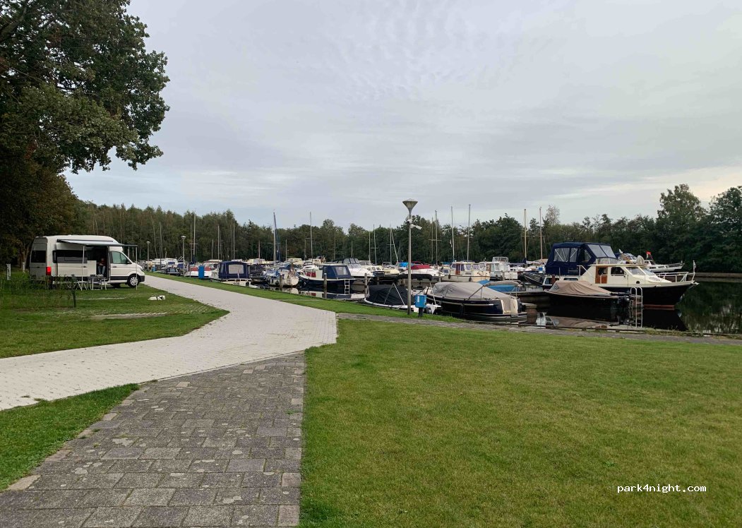 Allround Watersport Meerwijck - Bij de jachthaven — foto 5